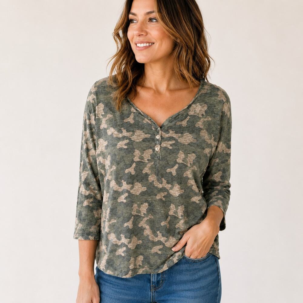 Nicole Miller New York Linen Camo Henley Top Women's L 3/4 Sleeve Green Tan